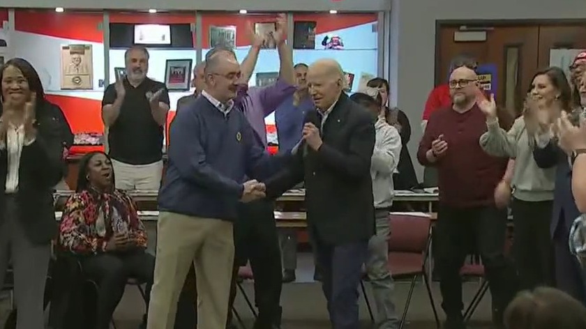 Biden meets with UAW in Warren, pro-Palestine demonstators gather ouside