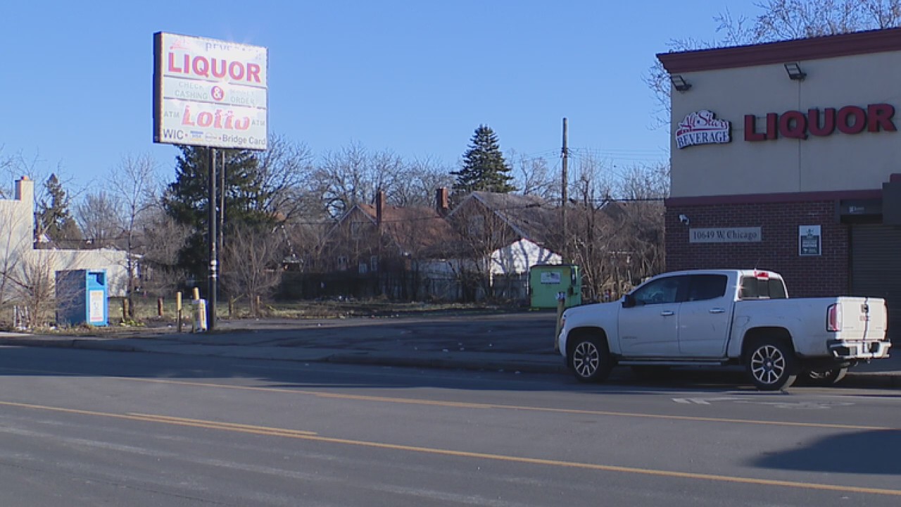 Detroit liquor store employee fatally shot while attempting to stop suspects from stealing his car