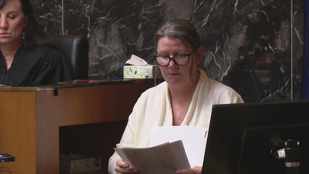 Jennifer Crumbley trial: Jennifer recalls hours before arrest