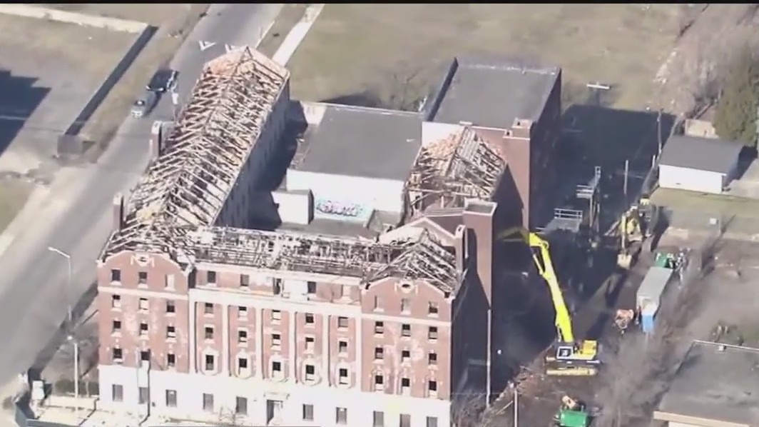 Detroiters say goodbye to beloved YMCA