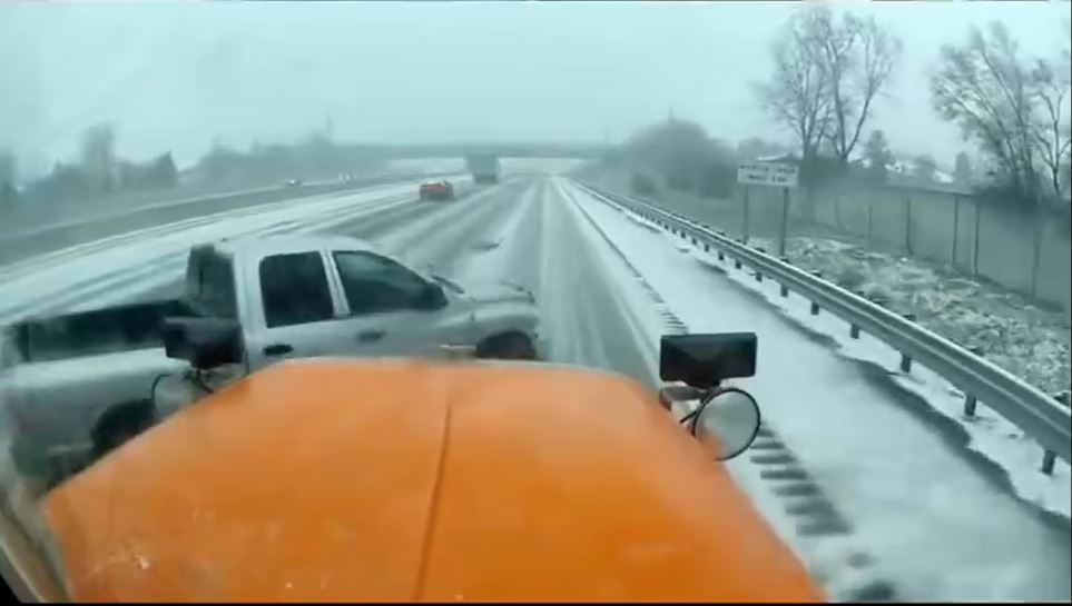 Driver loses control in snow causing plow crash on I-75
