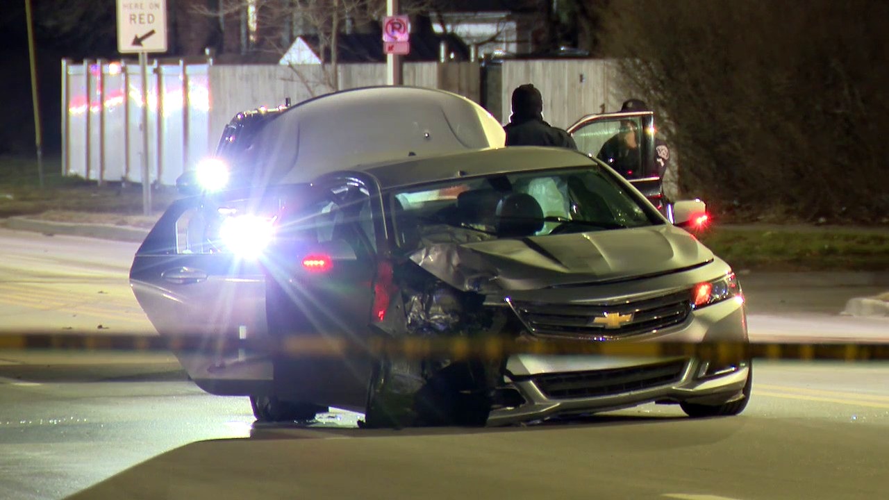 Teenager shot in Detroit, found dead in car