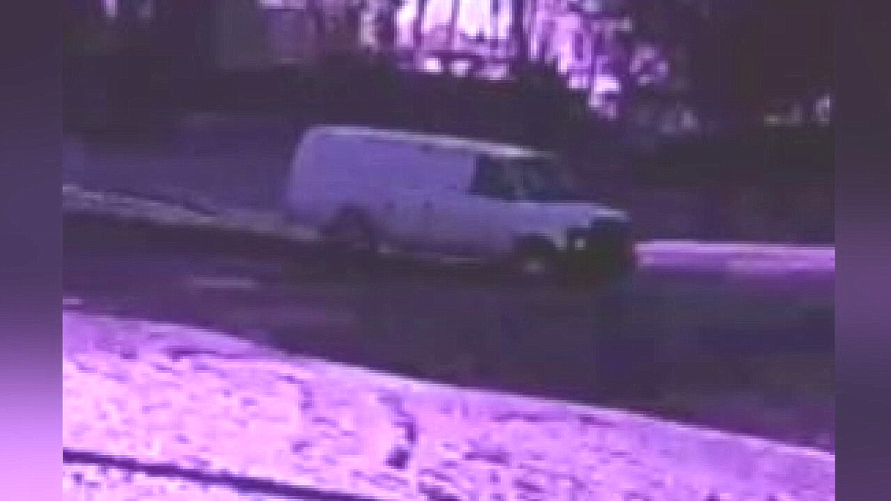 Bloomfield Township police investigate man approaching middle schoolers