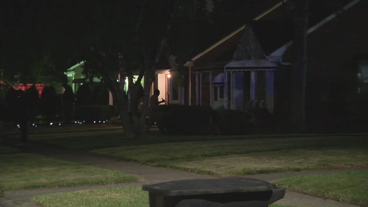 Man and two kids hospitalized after Father's Day Shooting on city's west side