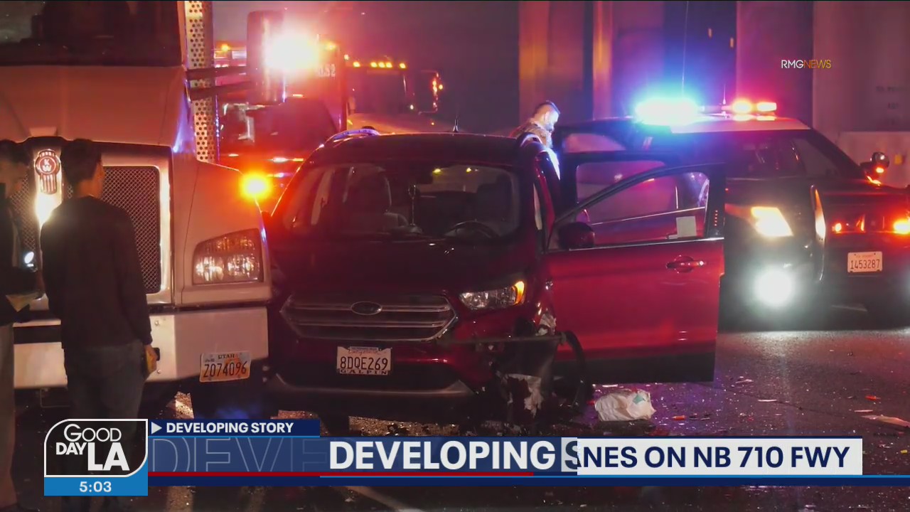 Woman killed in crash on Long Beach freeway