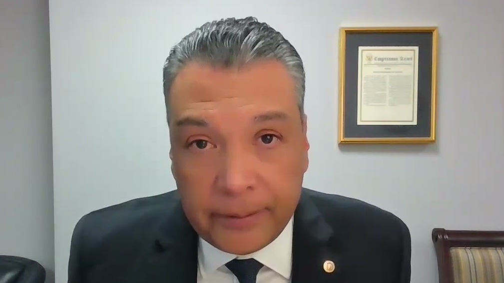 Sen. Alex Padilla 'heartbroken and angry' families deal with yet another school shooting