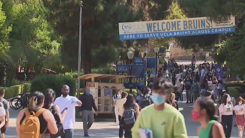 UCLA reinstates indoor mask mandate