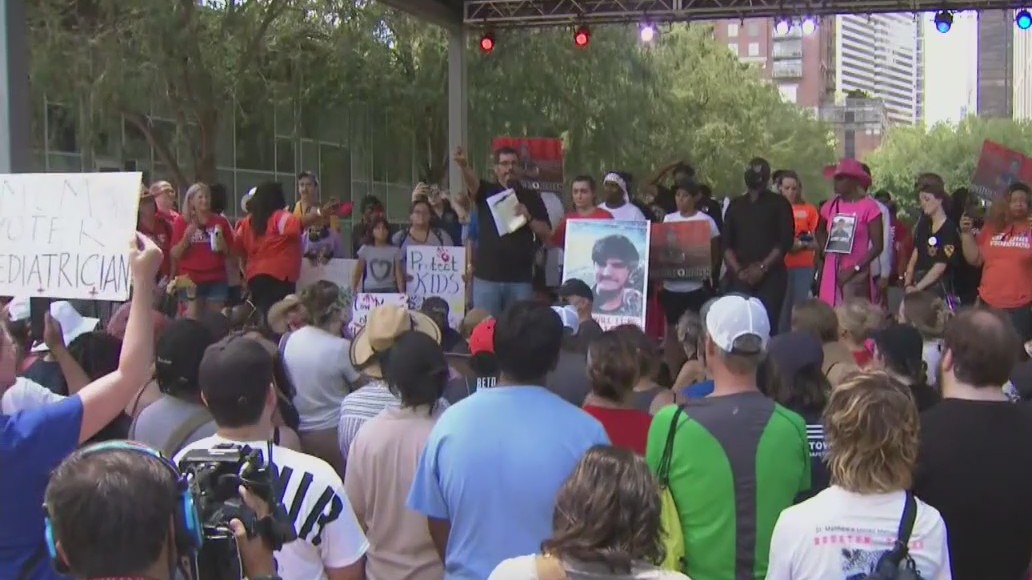 NRA Convention in Houston met with angry protesters