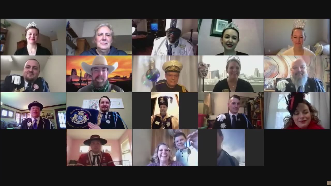 How to stay together and connected, while distanced this Thanksgiving