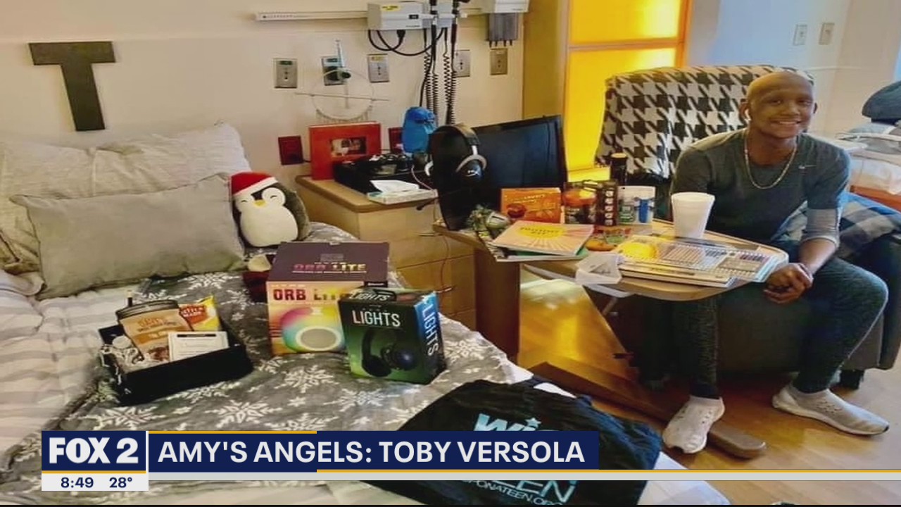 Fenton Teen Decorates Hospital Rooms for the Holidays