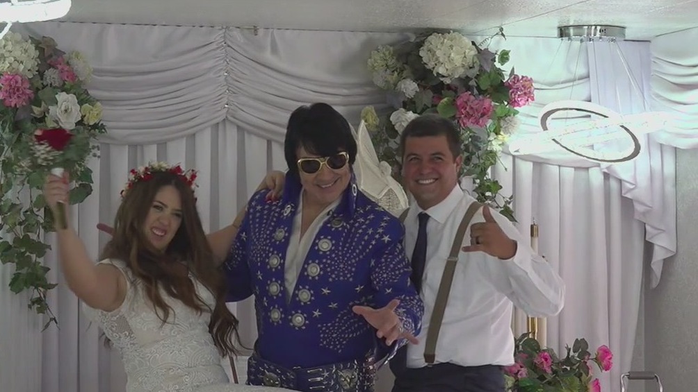 Elvis weddings can continue