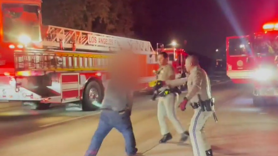 Chaos unfolds in South LA after man gets hit by big rig