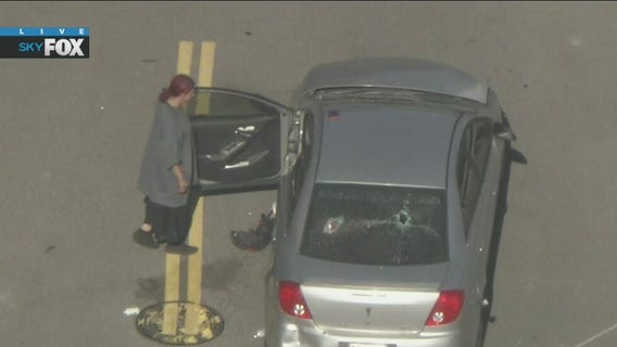 Standoff underway after police chase ends in Burbank