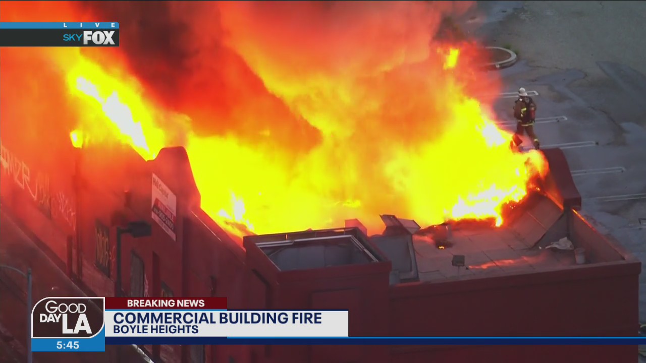Massive blaze ignites in Boyle Heights commercial building