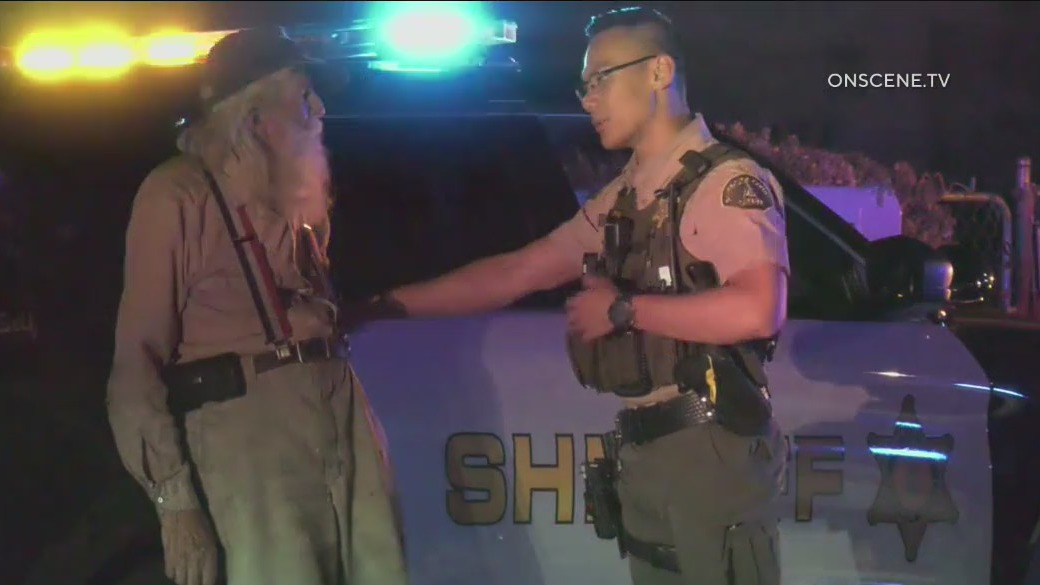 Homeowner, 93, shoots, kills burglary suspect | FOX 11 Los Angeles