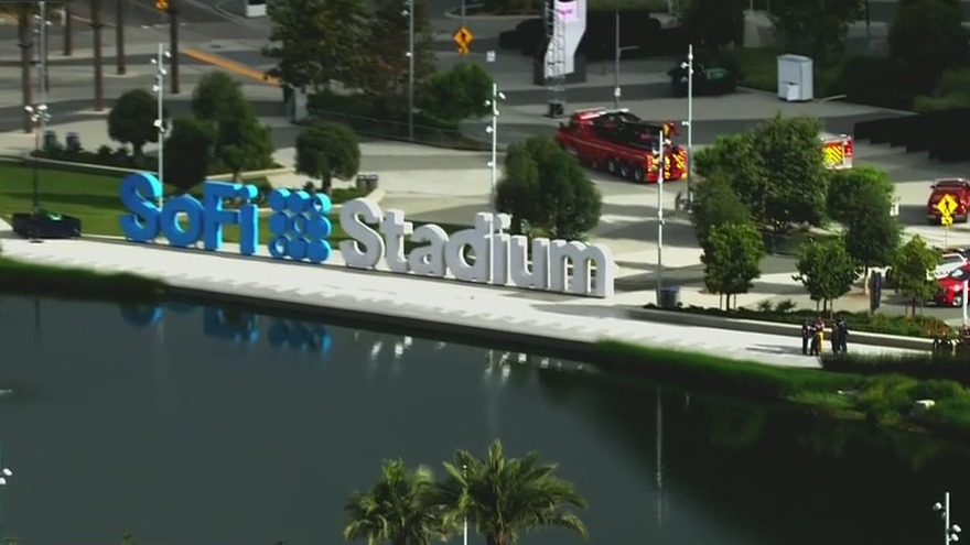 Police respond to report of body in lake outside SoFi Stadium