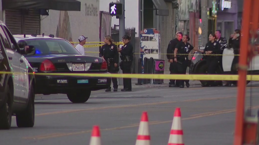 Fairfax District Shooting: Officer hurt after confronting robbery suspects