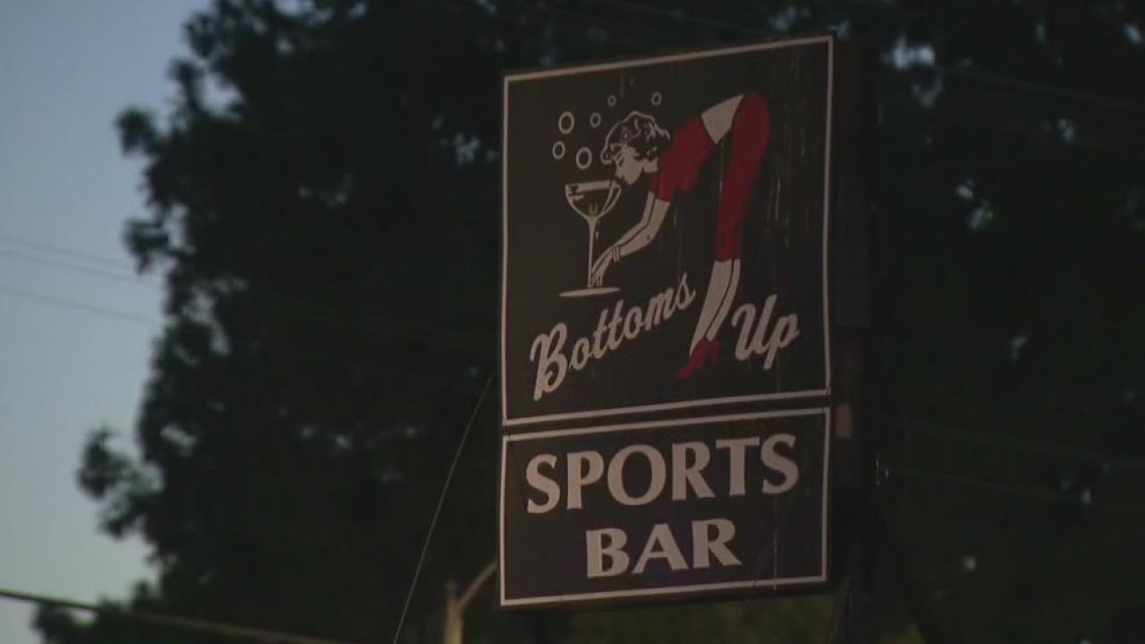 Long Beach tavern closes after losing liquor license