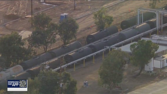 Chemical leak forces evacuations, closure of 215 Freeway in Riverside County