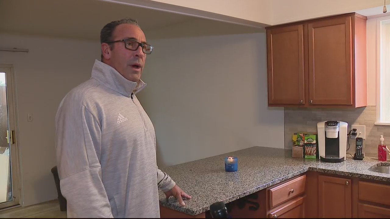 Good guy builder helps out elderly victim of contractor creep