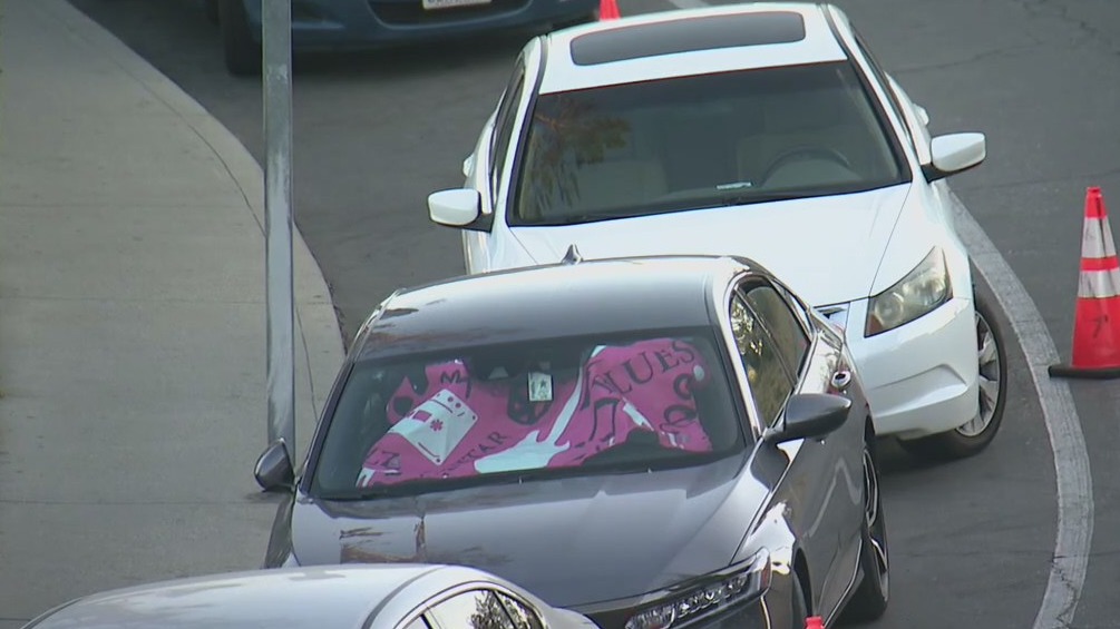 LAPD warns of car break-in surge at Griffith Park