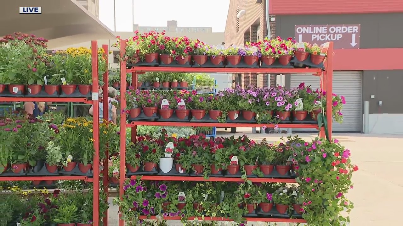 Eastern Market rolls out new hours and vendors for the Summer season