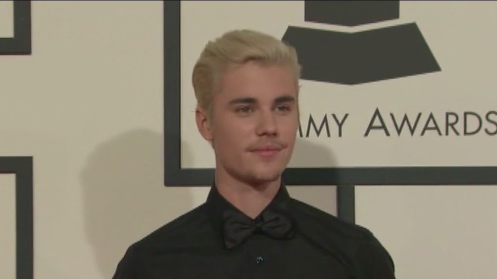 Justin Bieber cancels world tour