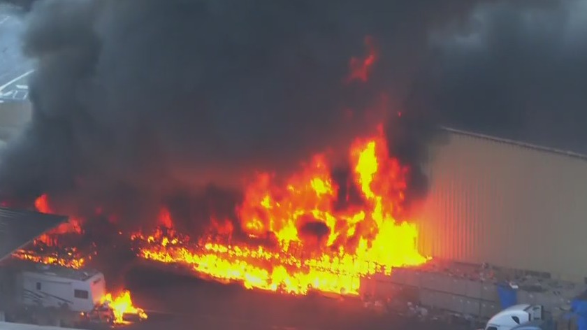 Pomona building fire