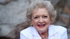 Betty White's personal items to be auctioned off