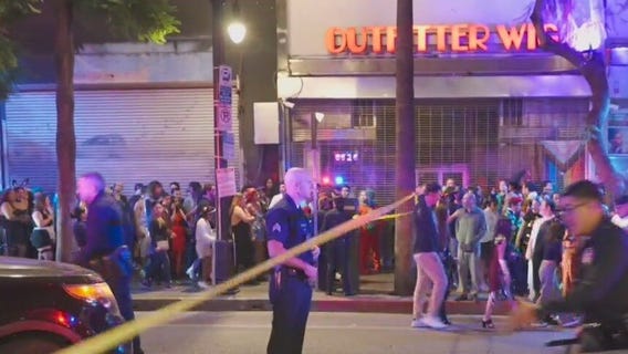 LAPD investigating Hollywood double stabbing