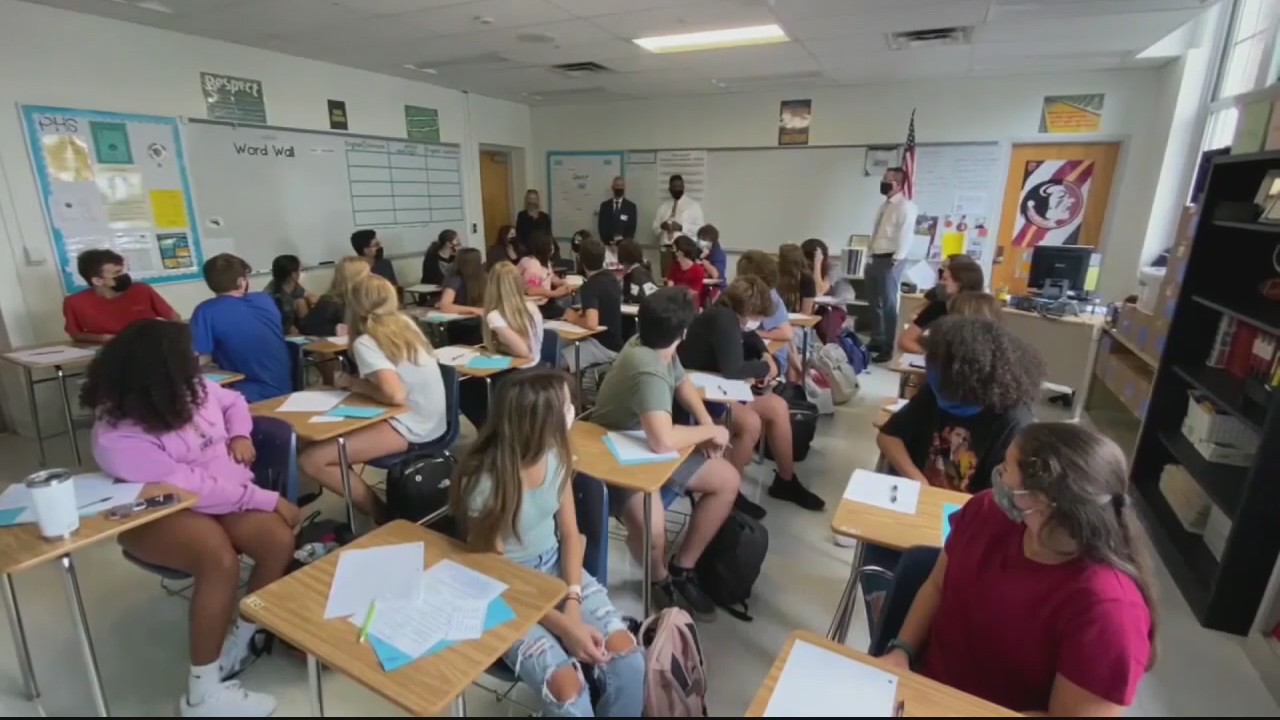 How to tell if your child is dealing with anxiouness at school and what to do