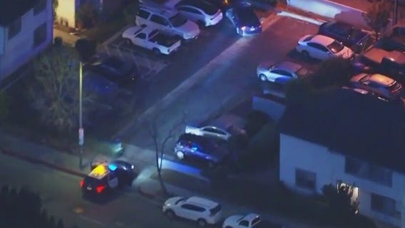 Search underway for burglary suspects in Jefferson Park