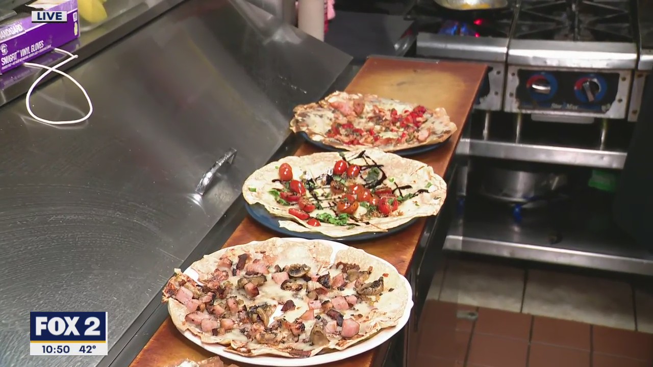 Le Crepe in Royal Oak has Pizza Crepes