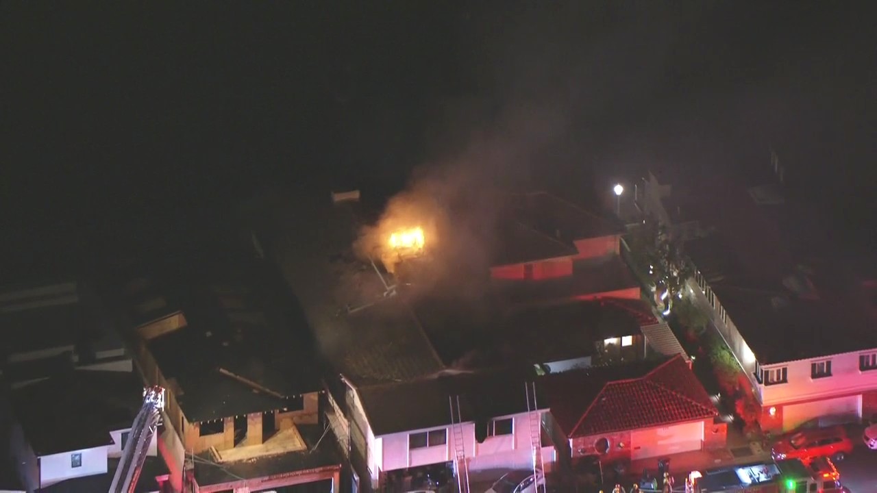 Newport Beach kitchen flame turns into 2-alarm house fire