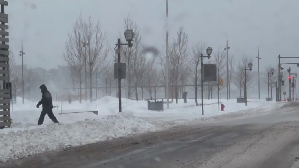 Videos: Eastern Canada hit by winter storm
