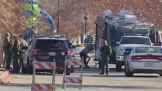 Man barricaded inside Lancaster home with child