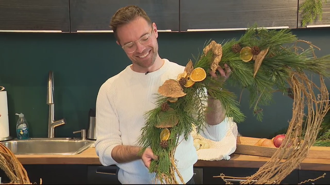 How to make a beautiful & modern wreath