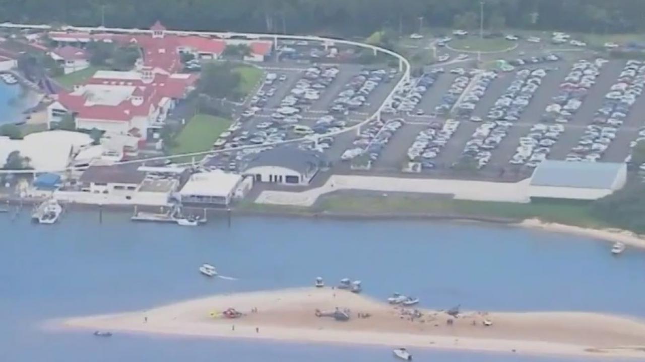 4 killed when tourism choppers crash midair