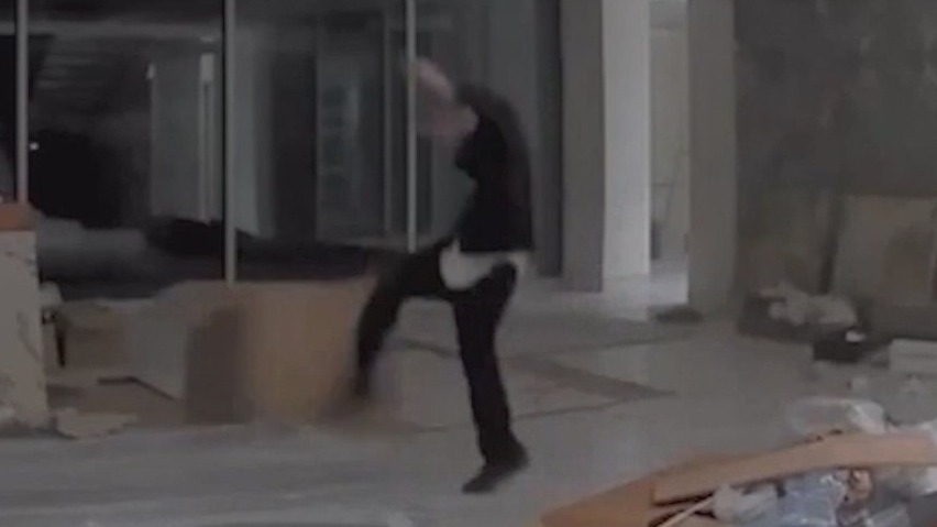 Suspected Beverly Hills vandal caught on camera