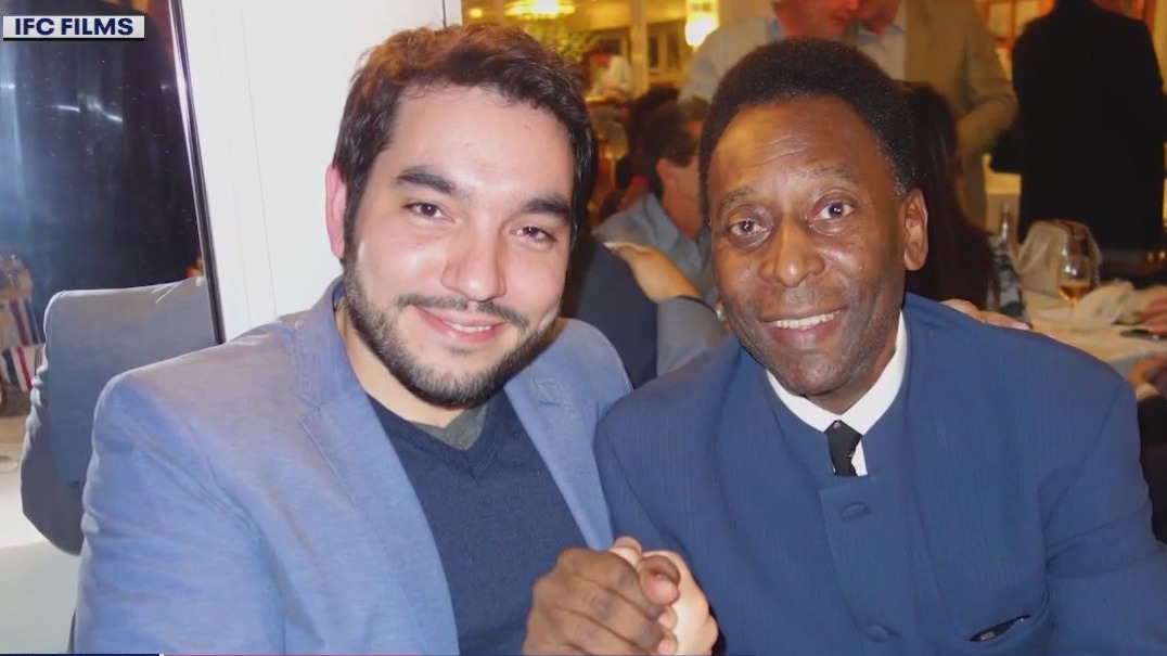 Soccer world pays respect to soccer legend Pele