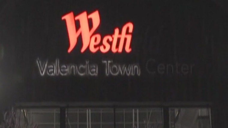 Suspect fatally shot, deputy injured at Valencia mall