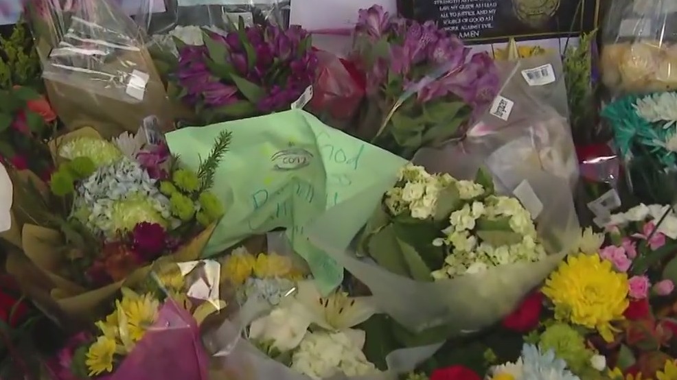 Community rallies around family of slain Riverside deputy