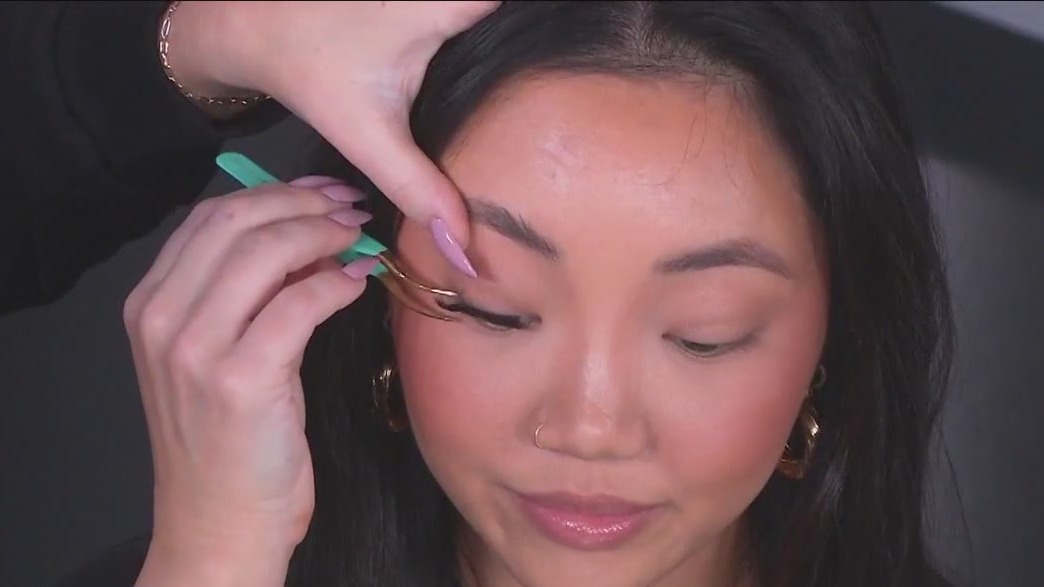 DIY eyelash extensions