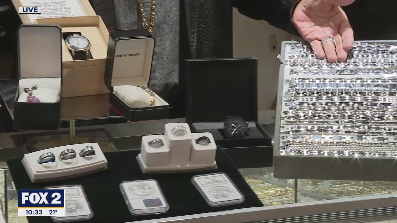 Valentine's Day Gift Ideas from American Jewelry and Laon