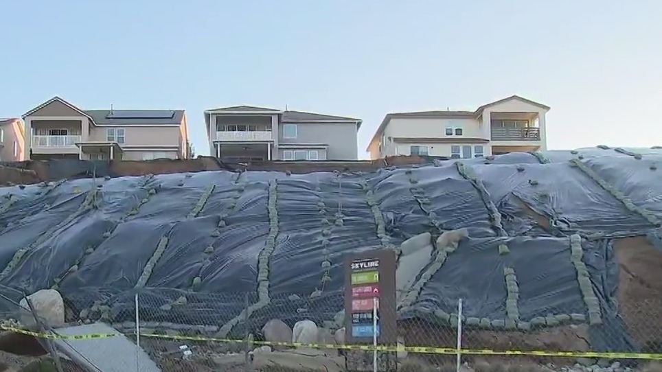 Santa Clarita homes threatened by sliding hill