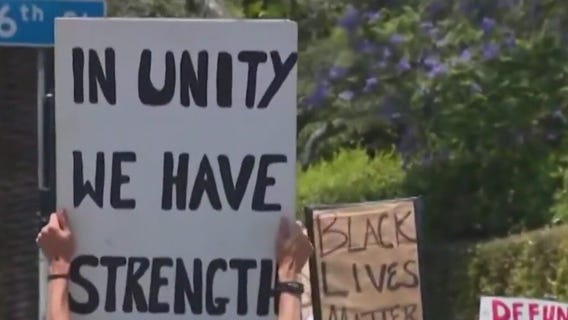 Black Americans question two-party system