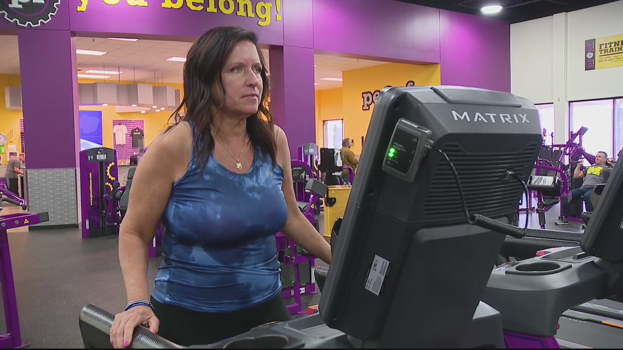 Brownstown woman celebrates 10 years and 160-pound weight loss