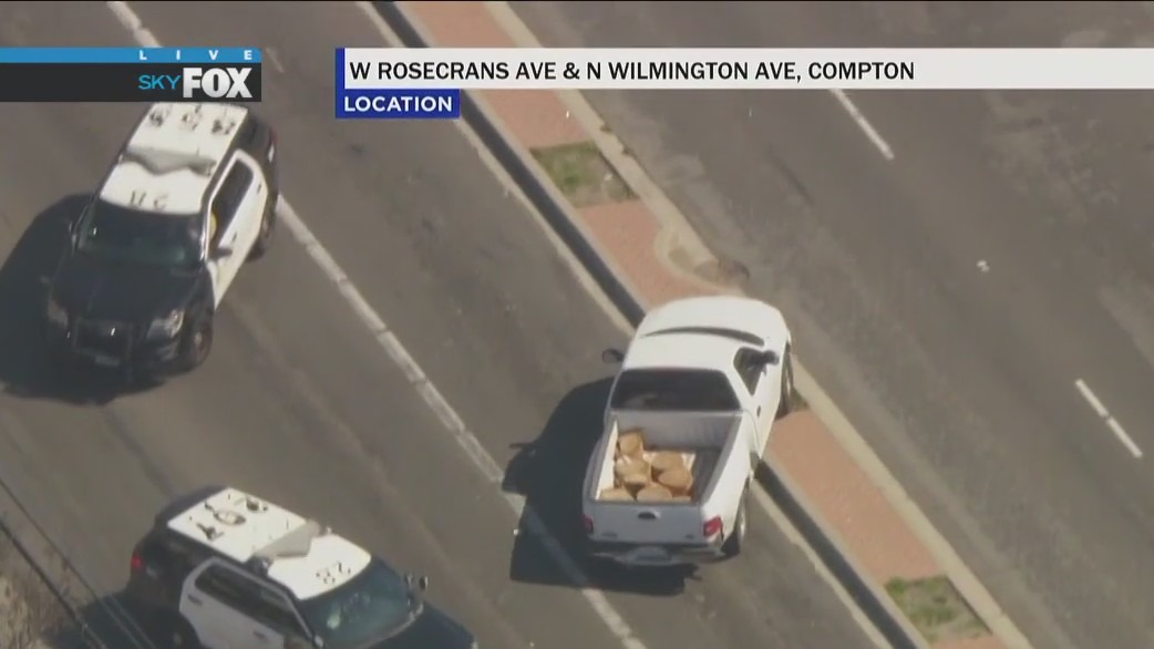 Police chase suspect strikes deputy cruiser