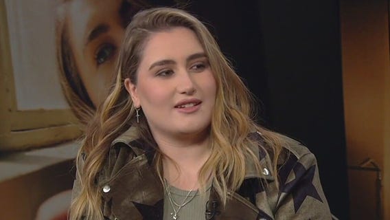 An interview with singer-songwriter Rosa Linn