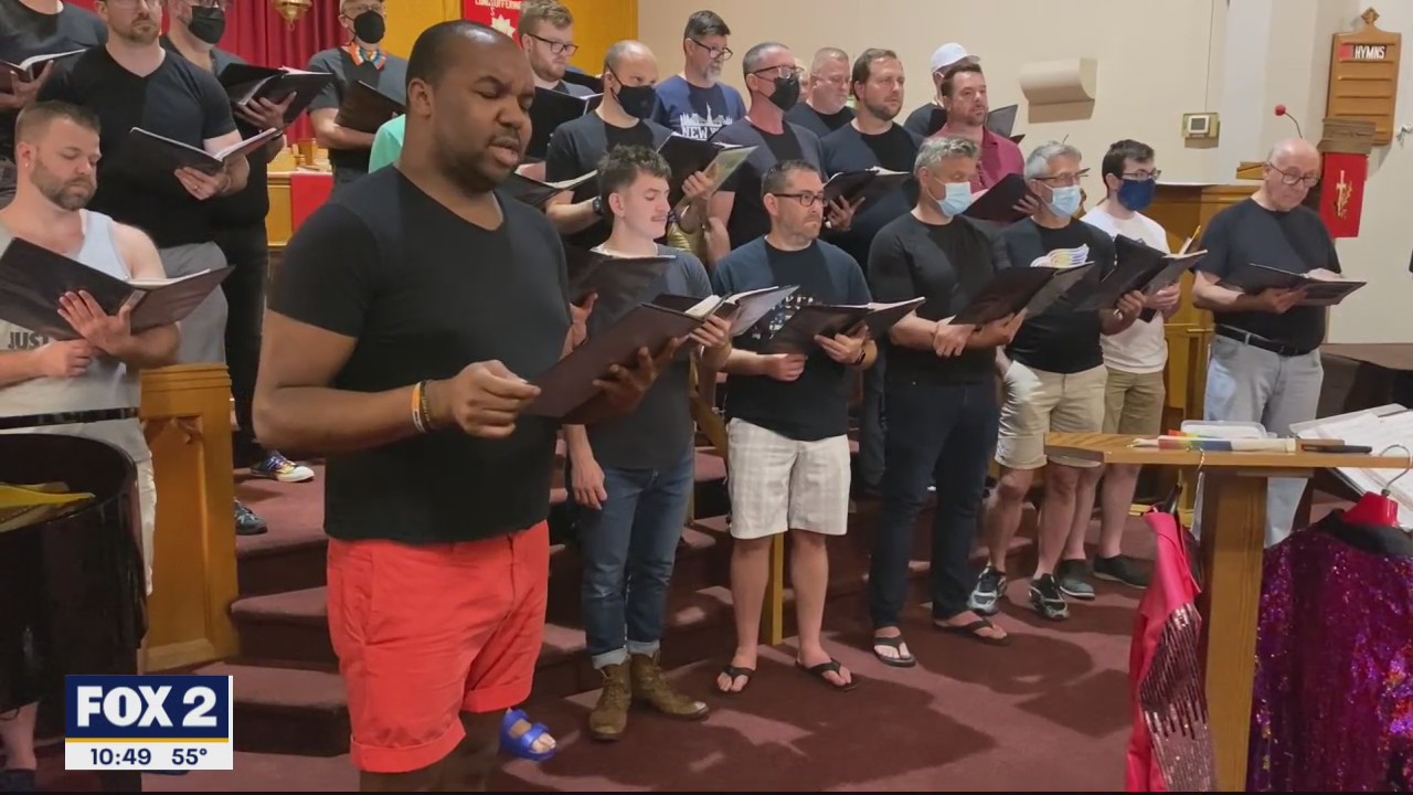 Encore Men's Chorus marks one year anniversary with 'Elton and More' concert